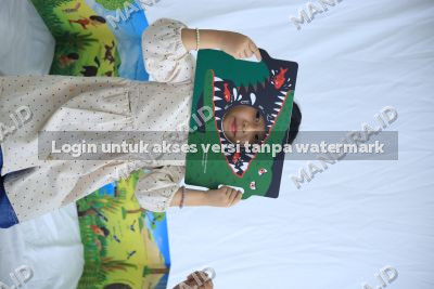 Si kecil dan fitur buku 