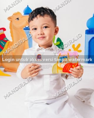 Si Kecil Bersama Buku Nabiku Idolaku Balita
