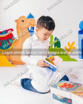 Si Kecil Bersama Buku Nabiku Idolaku Balita